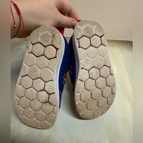 Toddler  sneakers shoes 7,5. 8 - Picture 5 of 12